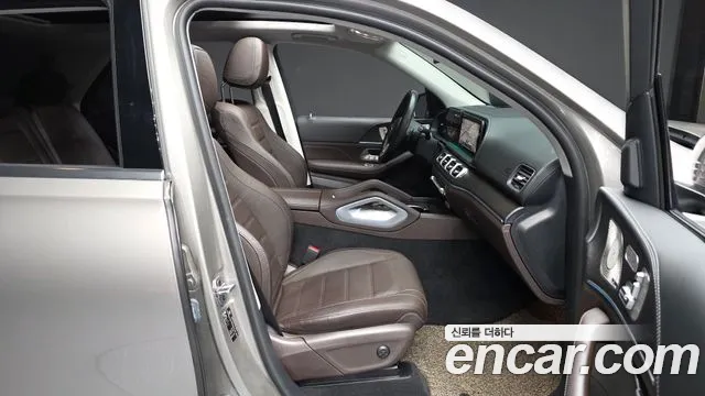 Mercedes-Benz GLE-Class — Фото автомобиля 11