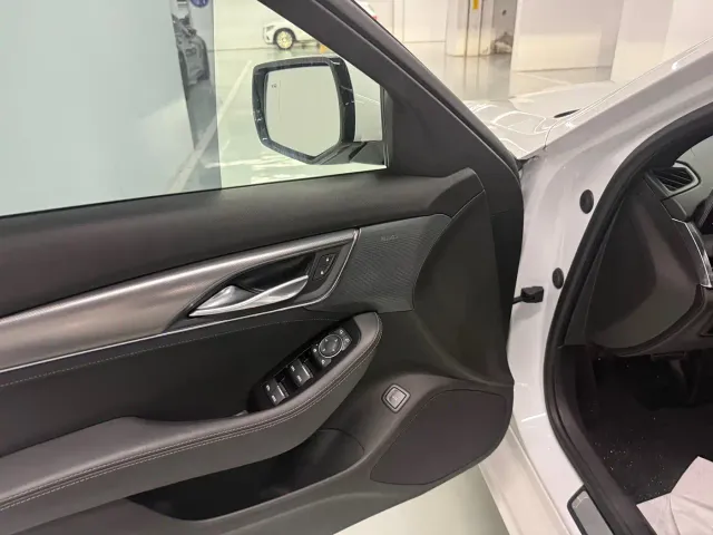 Cadillac CT5 — Фото автомобиля 5