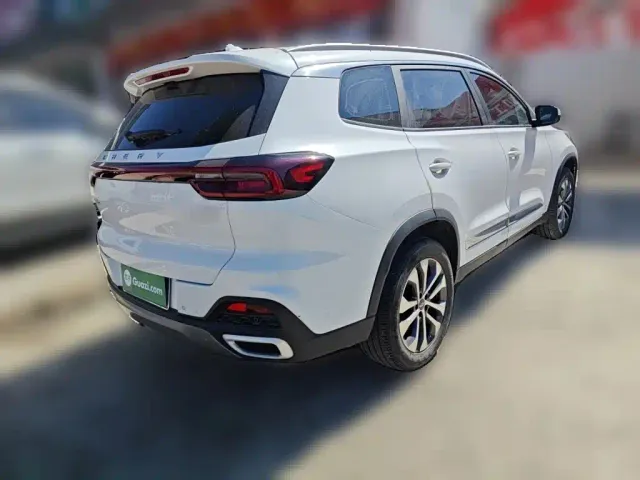 Chery Tiggo 8 — Фото автомобиля 4