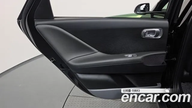 Hyundai Ioniq 6 — Фото автомобиля 14