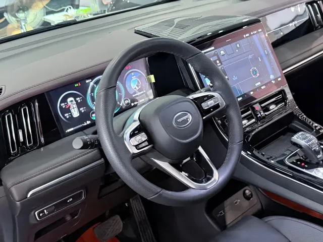 GAC Trumpchi M8 — Фото автомобиля 5