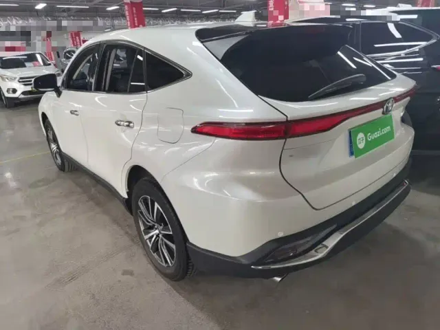 Toyota Harrier — Фото автомобиля 4