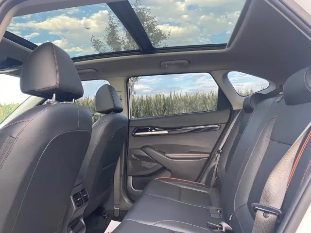 Kia Seltos — Фото автомобиля 16