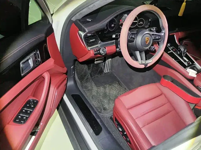 Porsche Panamera — Фото автомобиля 8