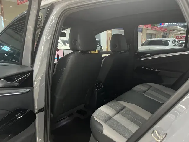 Volkswagen ID.4 Crozz — Фото автомобиля 5