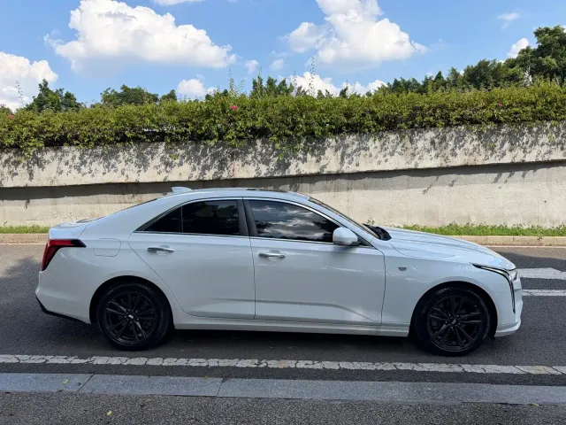 Cadillac CT4 — Фото автомобиля 6
