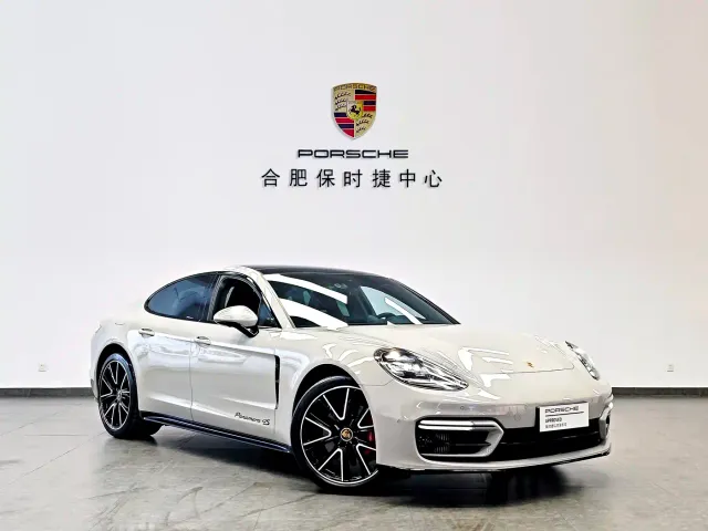 Porsche Panamera — Фото автомобиля 3