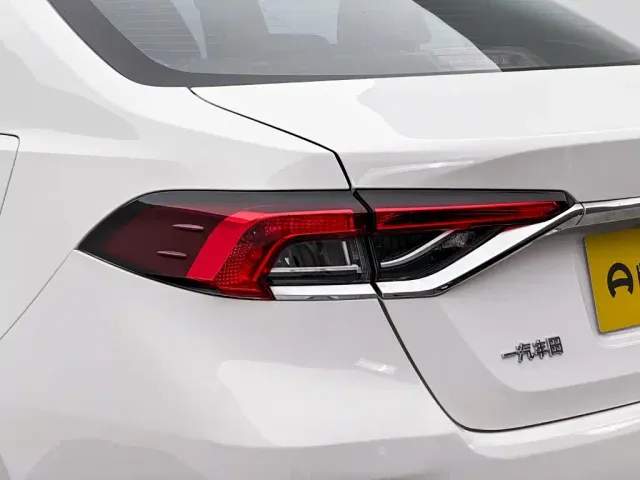 Toyota Corolla — Фото автомобиля 30