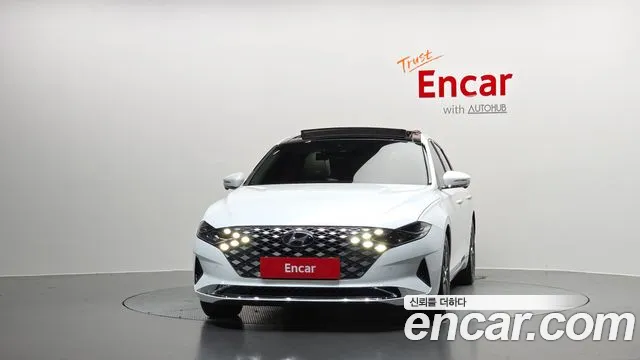 Hyundai Grandeur Grandeur (New) — Фото автомобиля 3