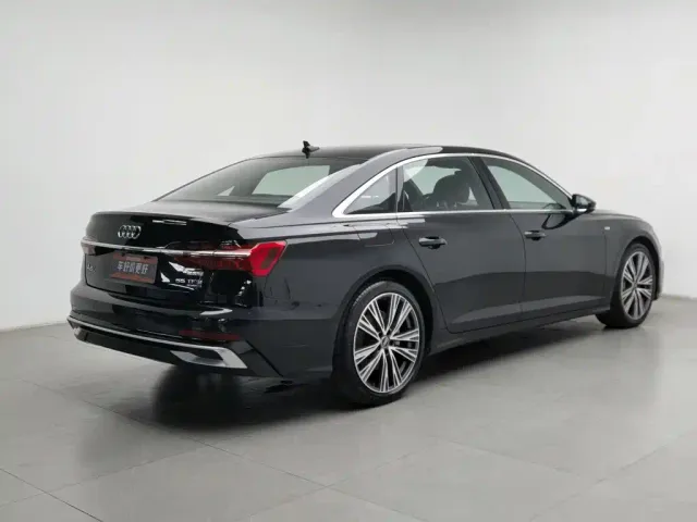 Audi A6L — Фото автомобиля 2