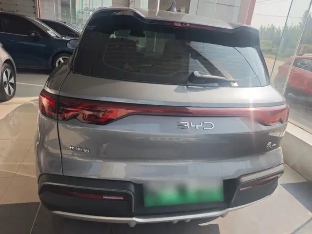 BYD Yuan UP 2024 401KM Leading Edition — Фото автомобиля 5