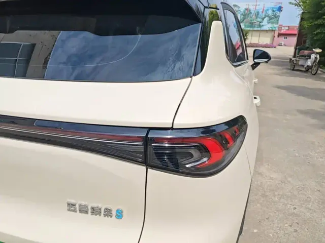 Wuling Bingo S — Фото автомобиля 7