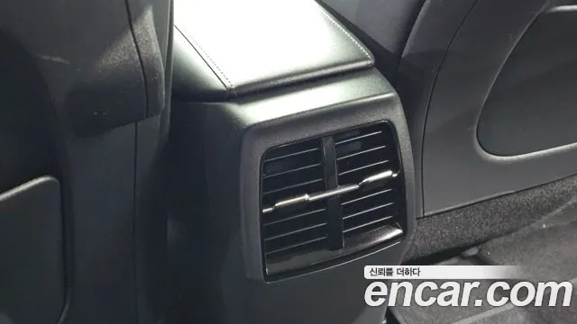 Kia Niro New — Фото автомобиля 29