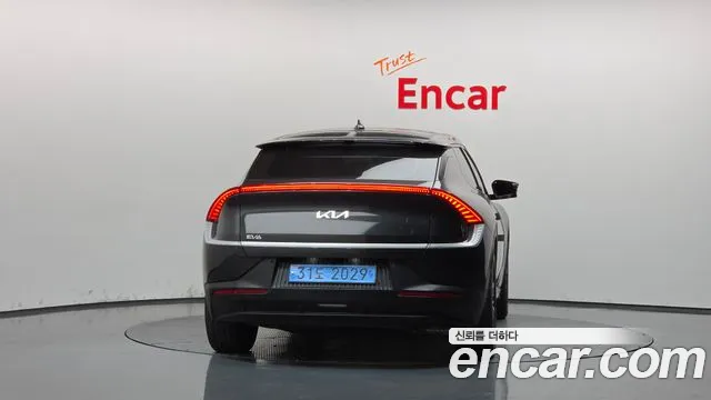 Kia EV6 — Фото автомобиля 4