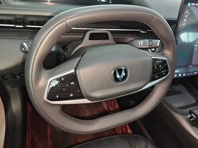 Changan Lamore — Фото автомобиля 10