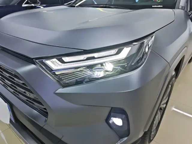 Toyota RAV4 — Фото автомобиля 23