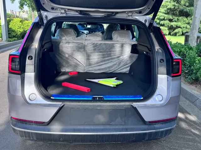 Volvo XC70 Plug-in Hybrid — Фото автомобиля 13