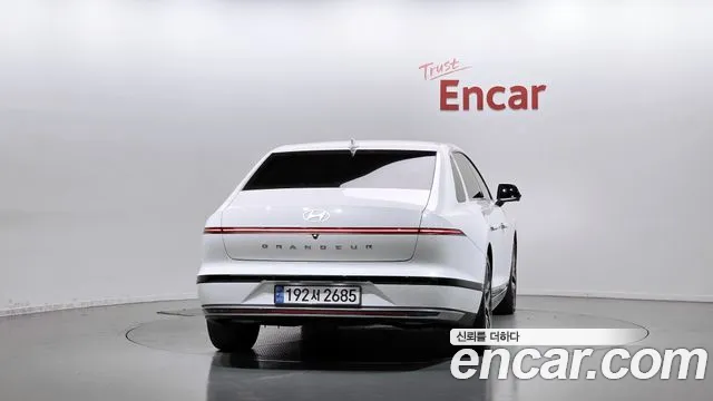Hyundai Grandeur GN7 — Фото автомобиля 4