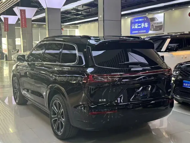Aito M7 — Фото автомобиля 13