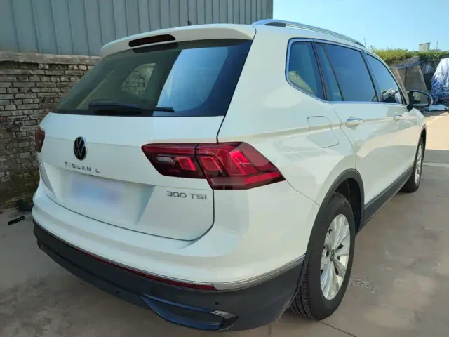 Volkswagen Tiguan L — Фото автомобиля 6