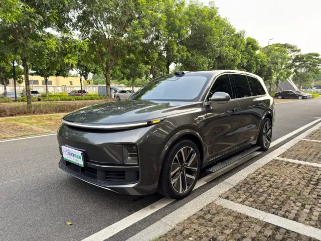 Фотография автомобиля — Li Auto L9