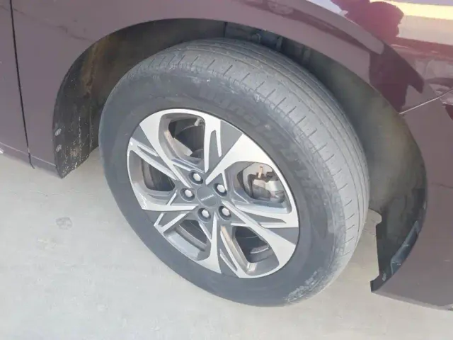 Maxus G90 — Фото автомобиля 6