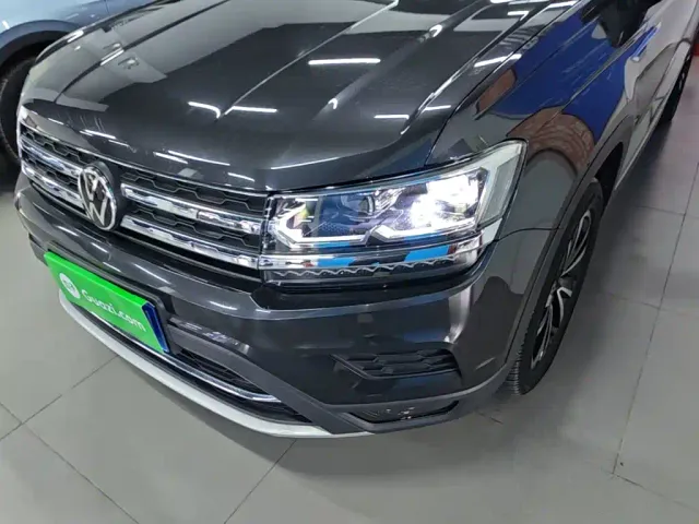 Volkswagen Tharu — Фото автомобиля 23