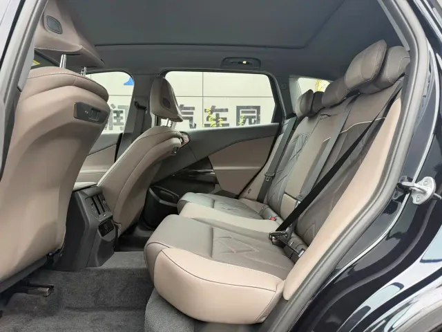 BMW X3 — Фото автомобиля 4