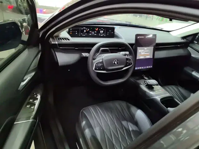 Changan Lamore — Фото автомобиля 15