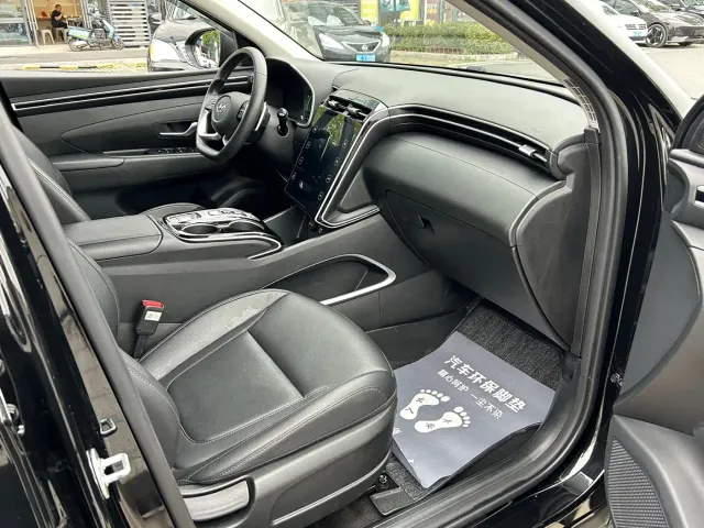 Hyundai Tucson — Фото автомобиля 6