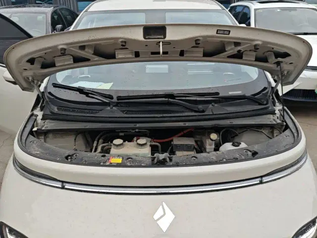 Baojun Cloud — Фото автомобиля 19