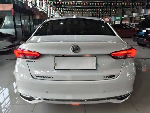 Buick Verano — Фото автомобиля 5