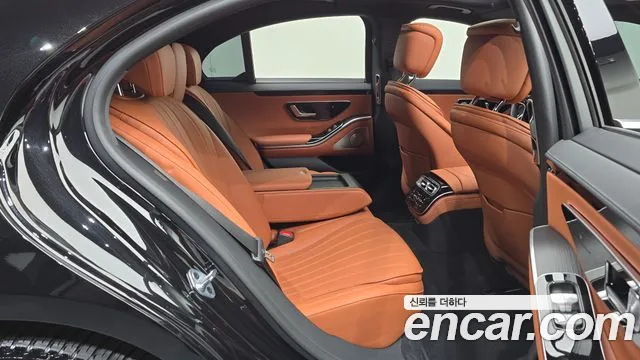 Mercedes-Benz S-Class S-класс W223 — Фото автомобиля 12