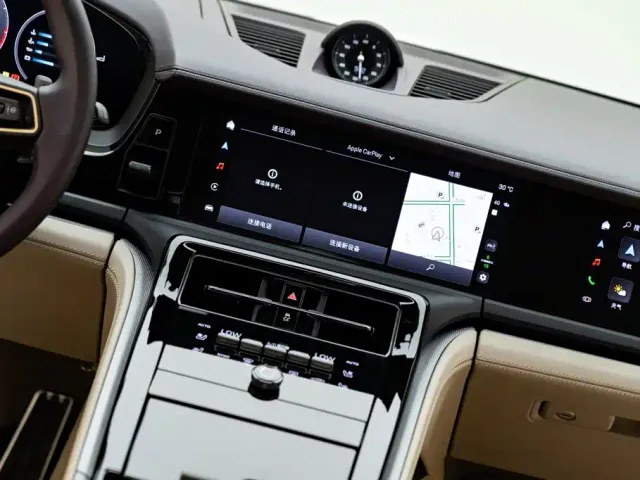 Porsche Panamera — Фото автомобиля 14