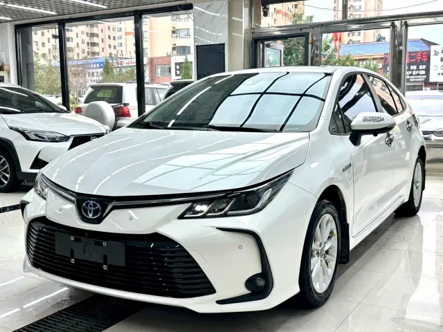 Фотография автомобиля — Toyota Corolla