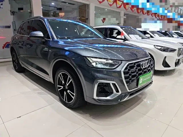 Audi Q5L — Фото автомобиля 3