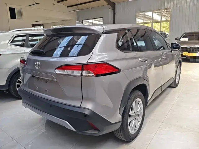 Toyota Corolla Cross — Фото автомобиля 6
