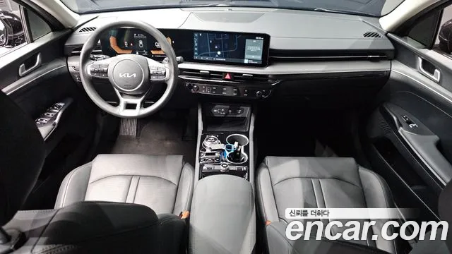 Kia K5 Generation 3 — Фото автомобиля 10