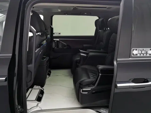 GAC Trumpchi M8 — Фото автомобиля 15