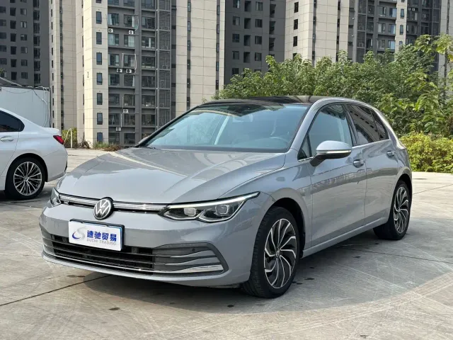 Фотография автомобиля — Volkswagen Golf