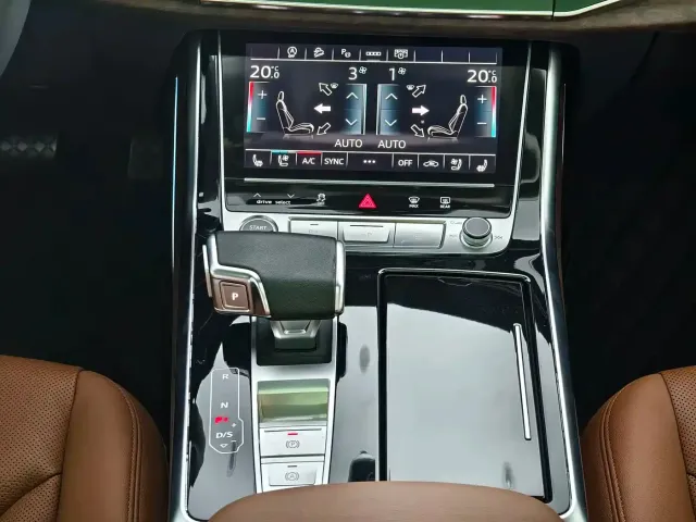 Audi Q7 — Фото автомобиля 11