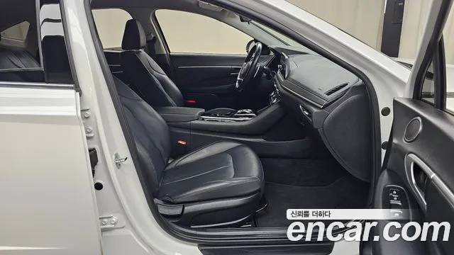 Hyundai Sonata — Фото автомобиля 11