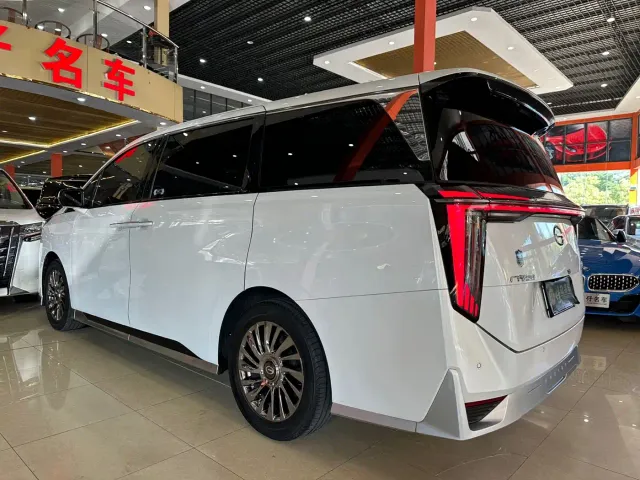 GAC Trumpchi M8 — Фото автомобиля 6