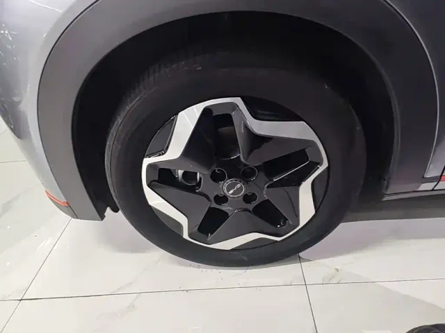 BYD Dolphin — Фото автомобиля 22
