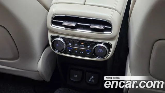Genesis GV80 — Фото автомобиля 27