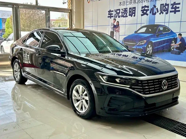 Volkswagen Passat — Фото автомобиля 3