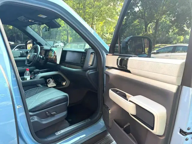 BYD FangChengBao Leopard 5 — Фото автомобиля 5