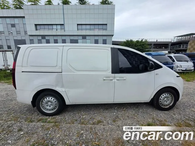 Hyundai Staria — Фото автомобиля 5