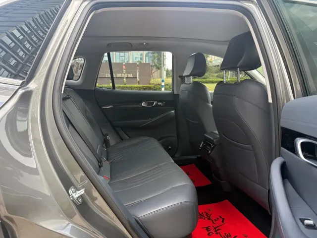 Geely Galaxy E5 — Фото автомобиля 8