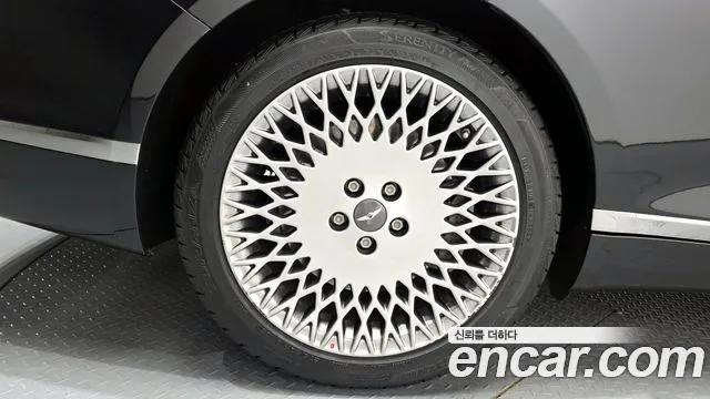 Genesis G80 Бензин 2.5 турбо AWD — Фото автомобиля 5